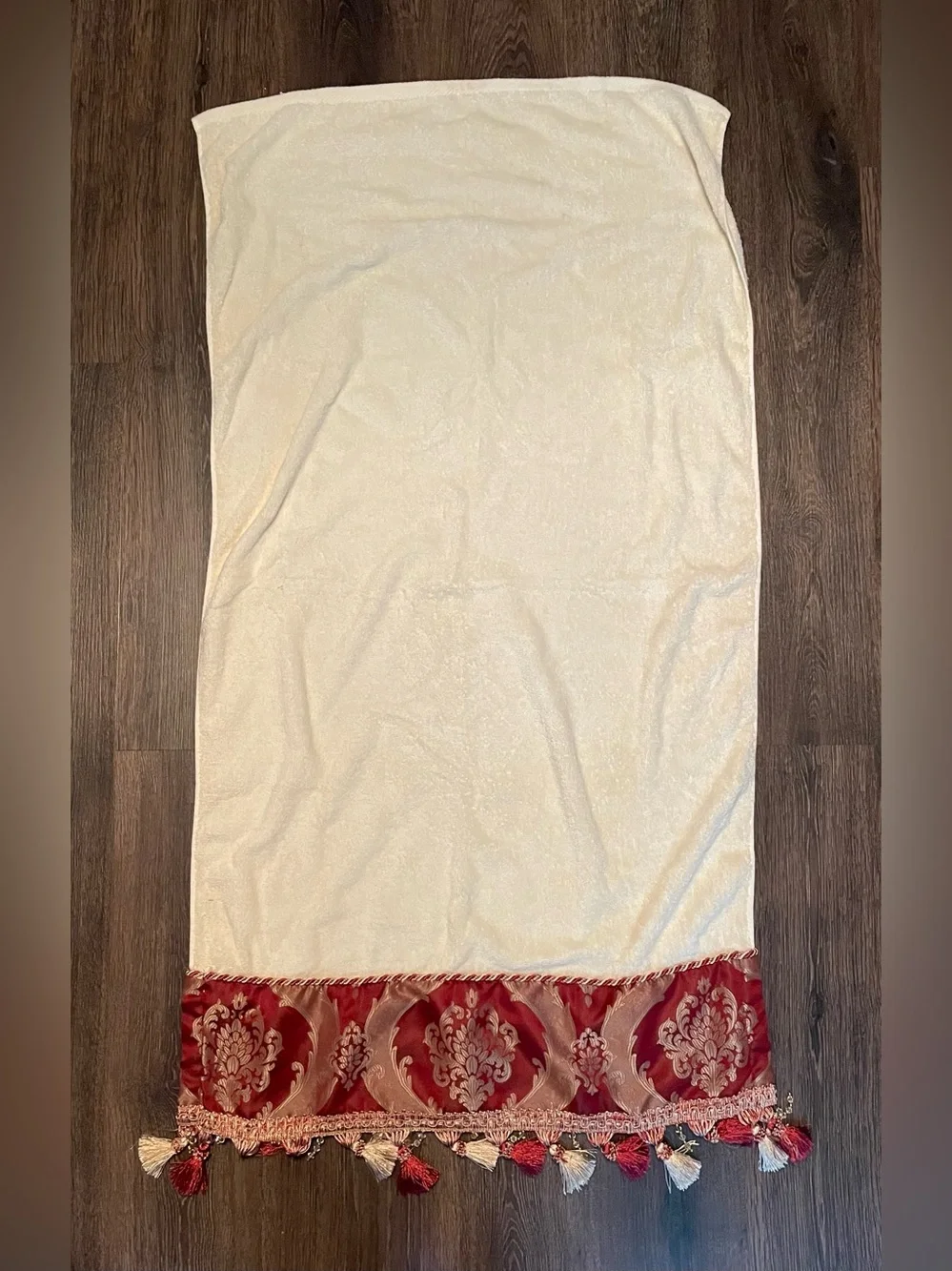 1 Vintage Croscill Towel Full Length Tassels Jewels 49”x27”